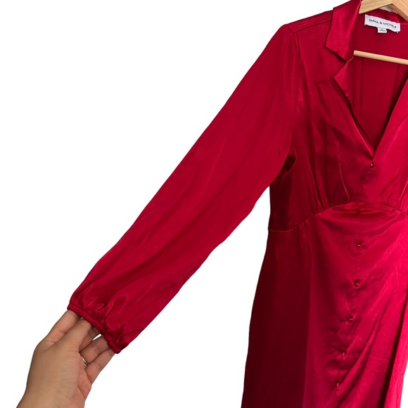 Emma & Michelle Red satin Women’s dress Size small - Picture 4 of 9